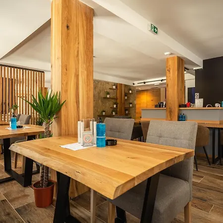 Maglian Forest Retreat 酒店